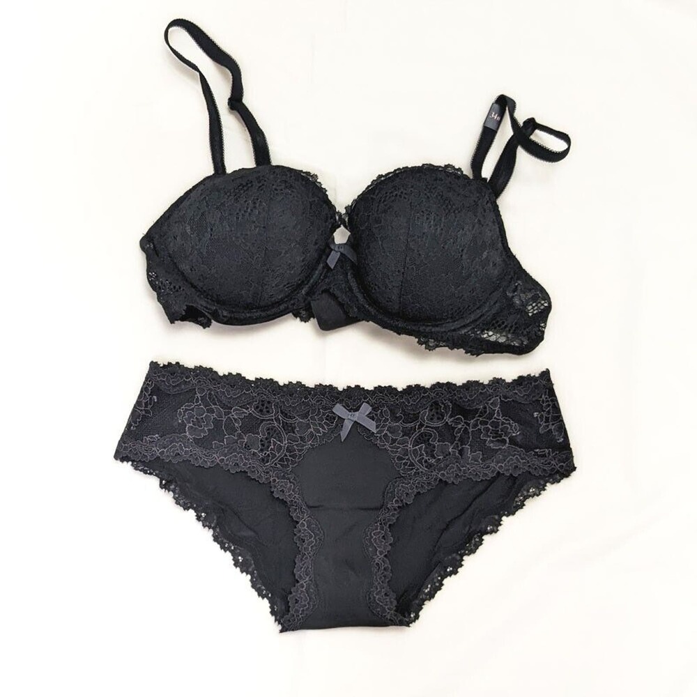 NWT Victoria's Secret Demi Bra Set Black Lace Size 34B + Matching Panty Size XS
